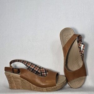 Crocs Women Tan Leather Sling Back Wedge Sandals Size 9